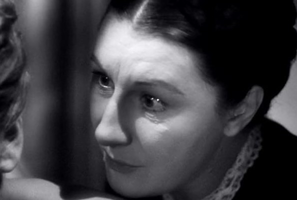 Миссис Денверс - Ребекка (1940)