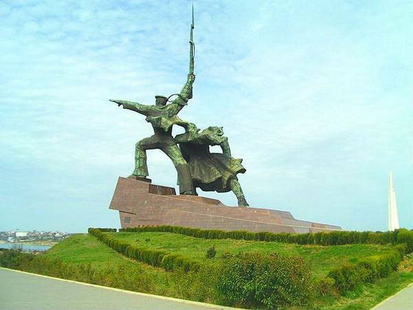 Монумент «Памятник Солдату и Матросу» в Севастополе