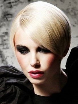 Стильные короткие стрижки боб 2012 Стильные короткие стрижки боб 2012
