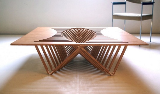 Компактный стол Rising Table