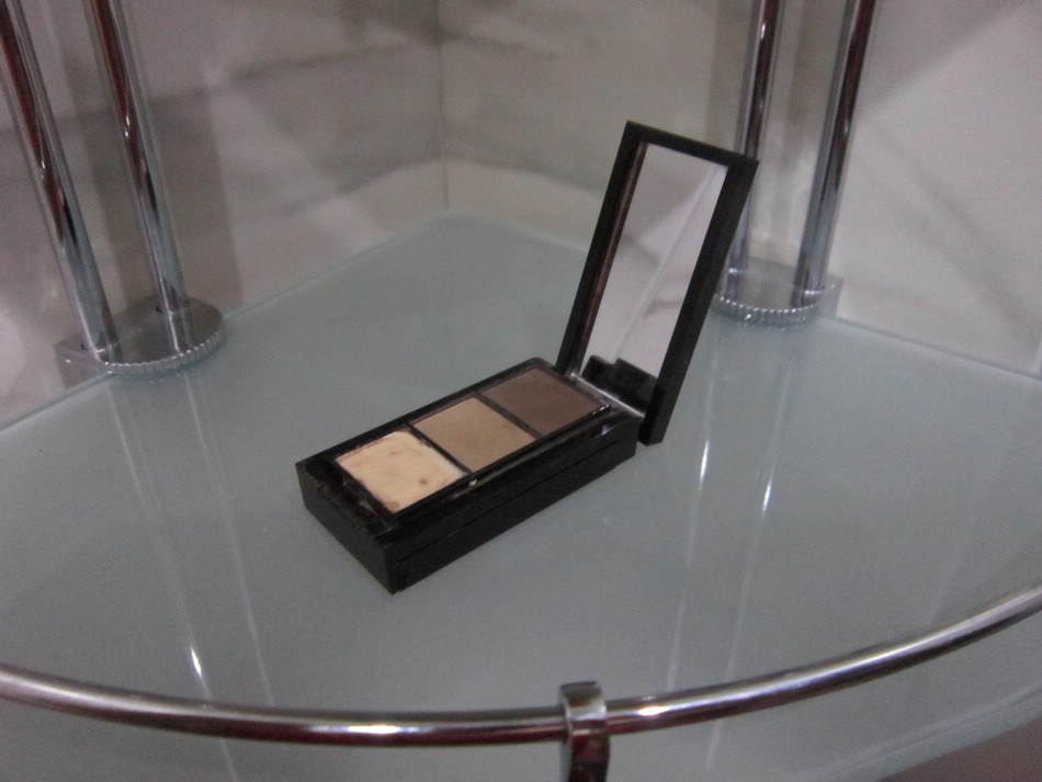 Набор для коррекции бровей Oriflame Набор для коррекции бровей Oriflame