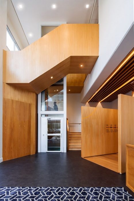 Royal FIC Headquarters / Eduardo Borges Barcellos + Grupo Garoa