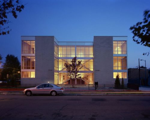 See Through Townhouses / Suzane Reatig Architecture