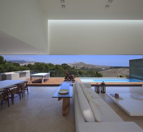 Casa La Caleta / Llosa Cortegana Arquitectos