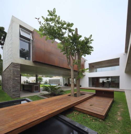 La Planicie House II / Oscar Gonzalez Moix