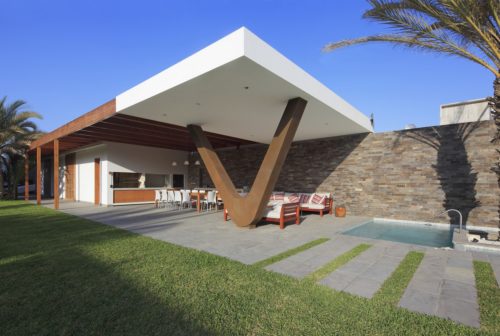 Mar de Luz House / Oscar Gonzalez Moix