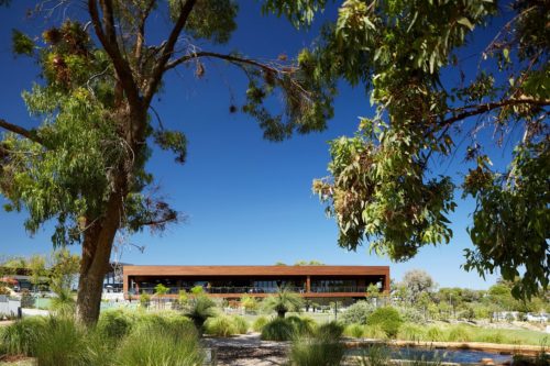 Поле для гольфа Уэмбли / Gresley Abas Architects