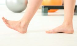 Боль в ногах: 8 распространенных причин и способы борьбы с ними